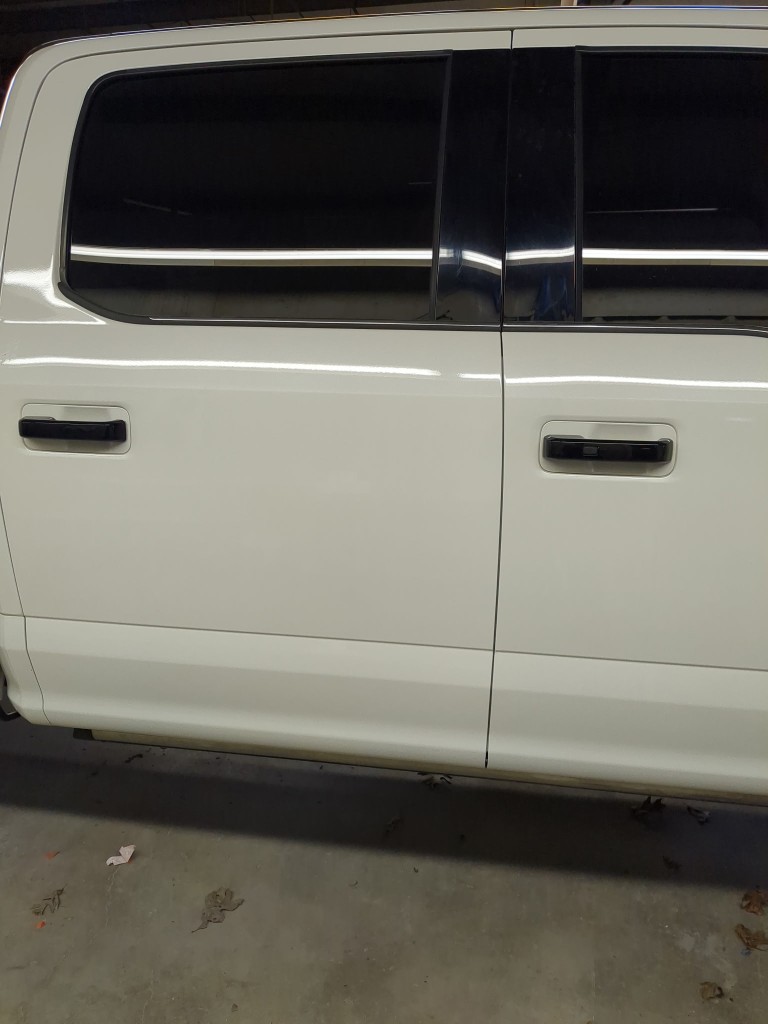 Side view of F-450 showing painted door handles